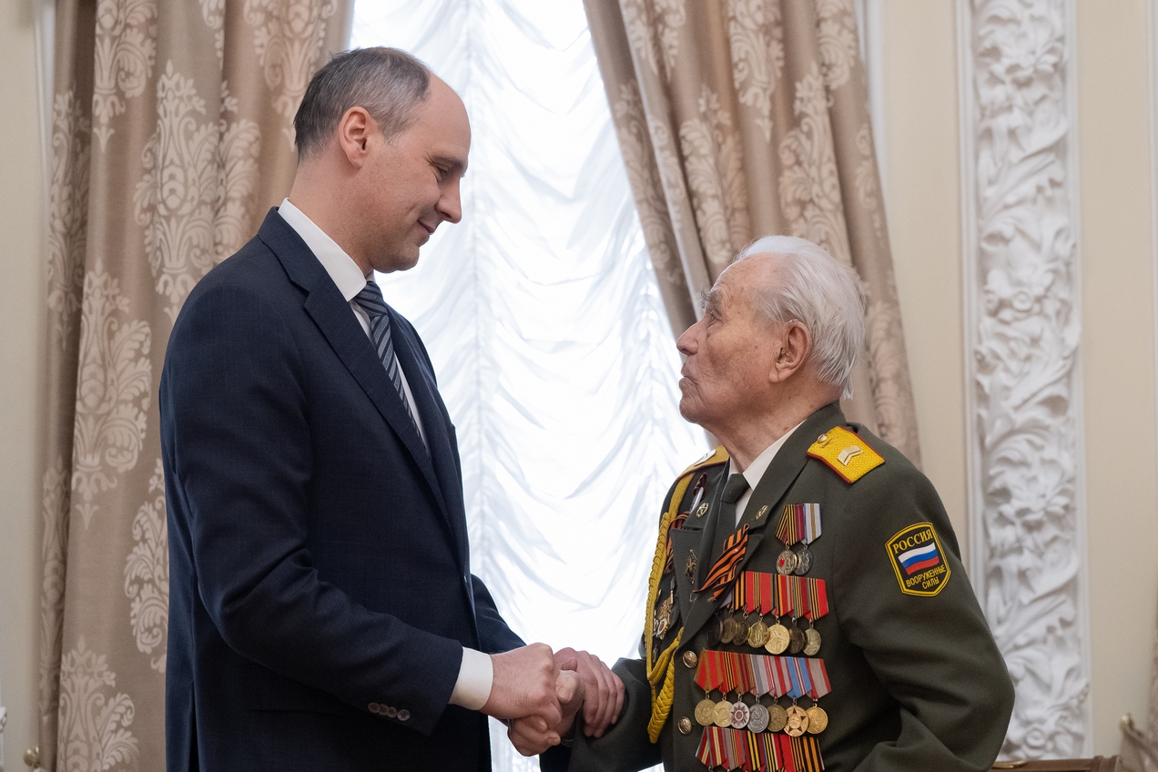 Денис Паслер лично пригласил на Парад Победы ветеранов Великой Отечественной войны